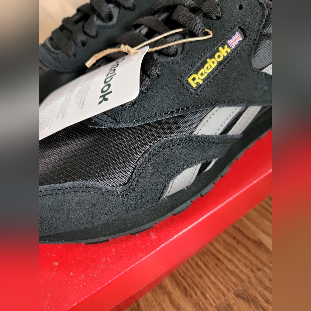 Reebok Classic Nylon - Picture 8 of 13